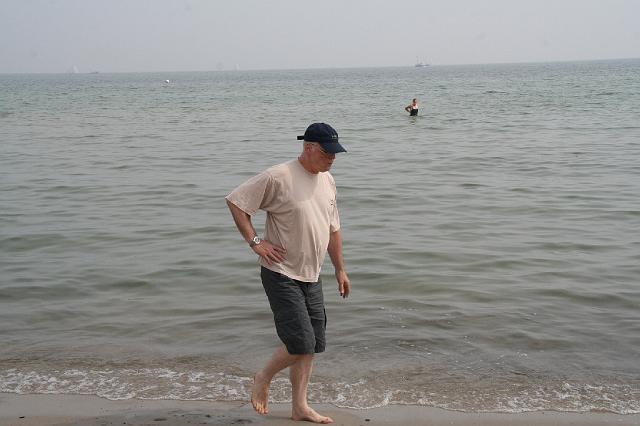 12 Strandspaziergang.jpg